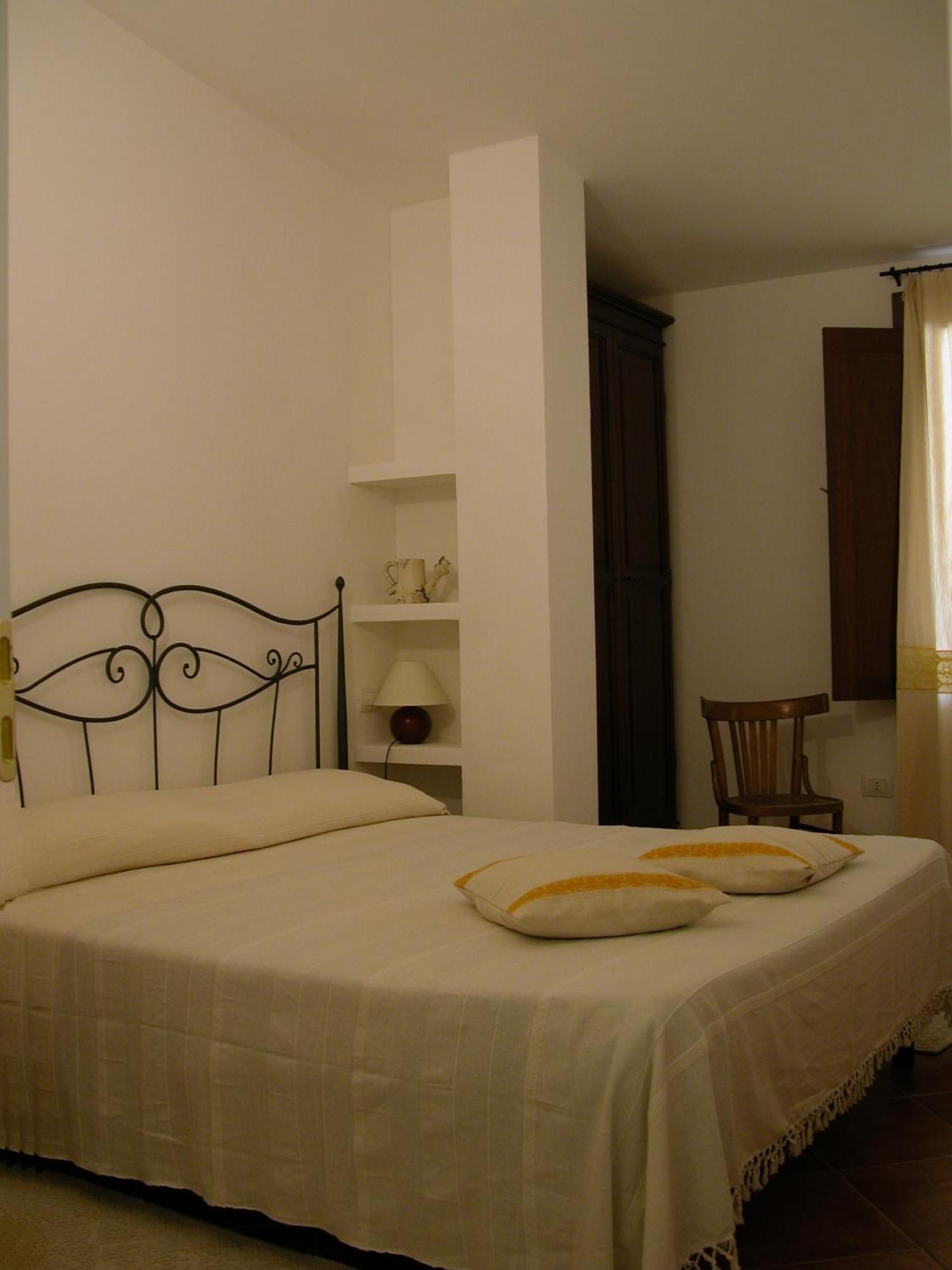 B&B L'Umbra Di Lu Soli Castelsardo Buitenkant foto