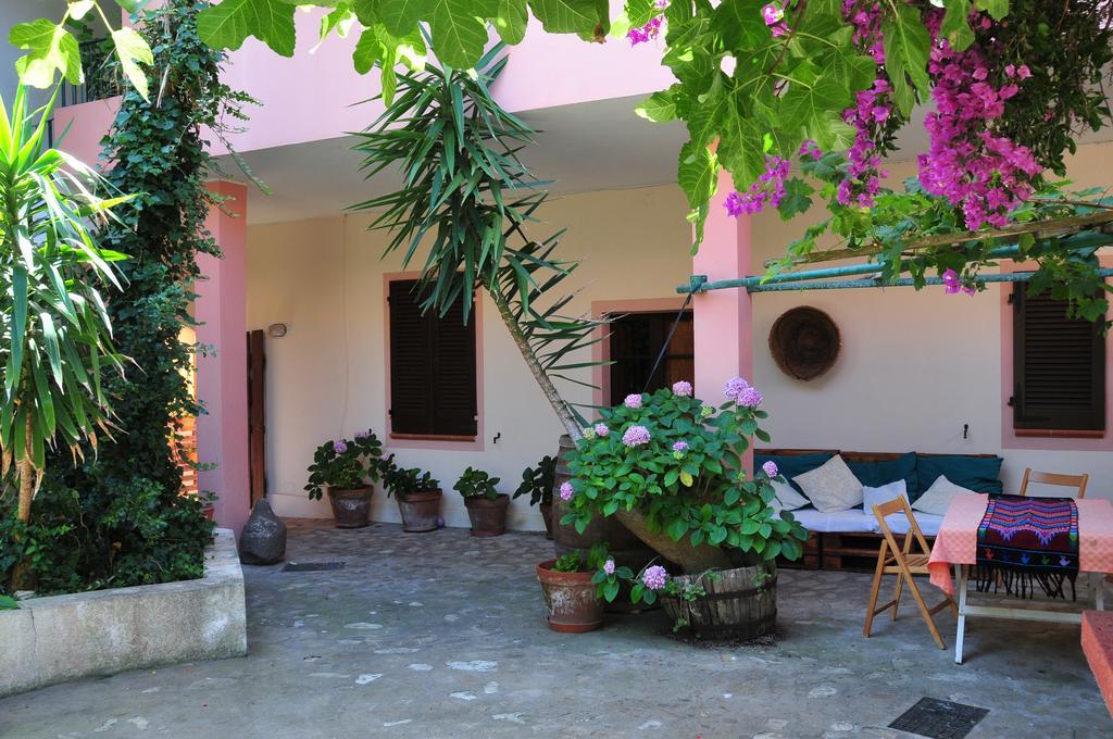 B&B L'Umbra Di Lu Soli Castelsardo Buitenkant foto