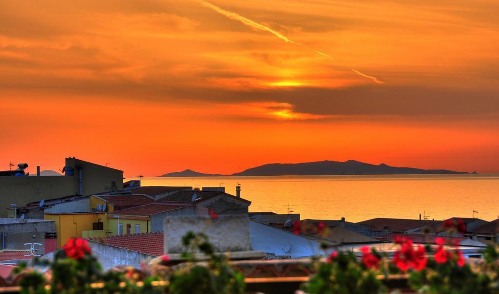 B&B L'Umbra Di Lu Soli Castelsardo Buitenkant foto